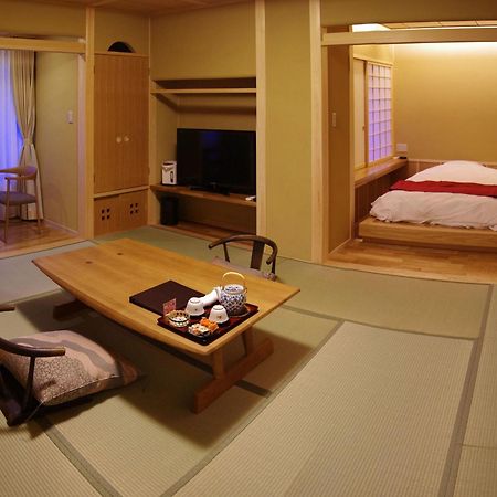 Gero Onsen Yukyunohana Pokoj fotografie