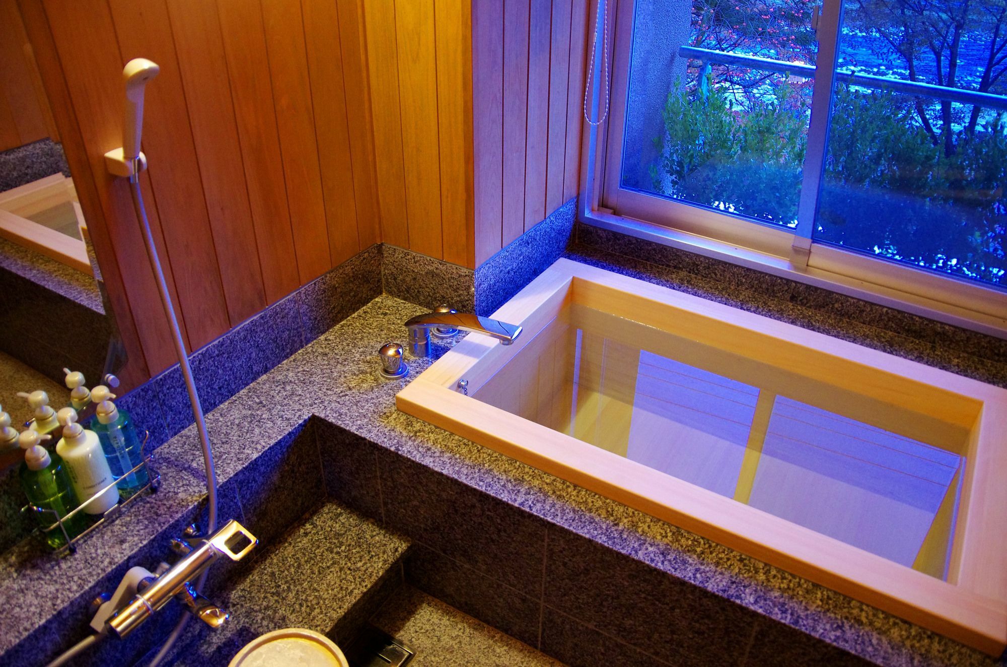 Gero Onsen Yukyunohana Exteriér fotografie
